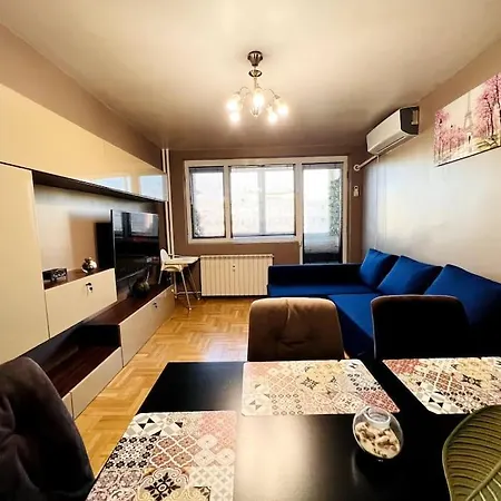 Royal Luxury Flat With 2 Bdr & 2 Balconies * 부쿠레슈티