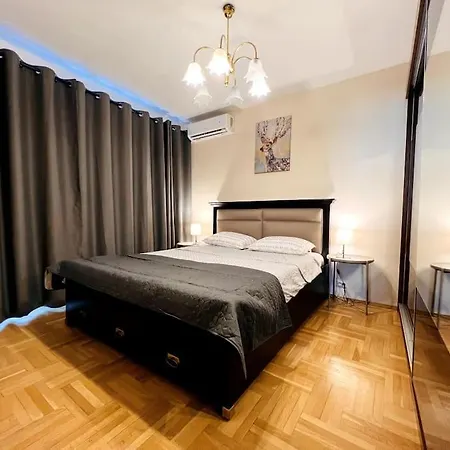 Central Royal Luxury Flat With 2 Bdr & 2 Balconies