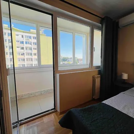 Royal Luxury Flat With 2 Bdr & 2 Balconies Apartmán *